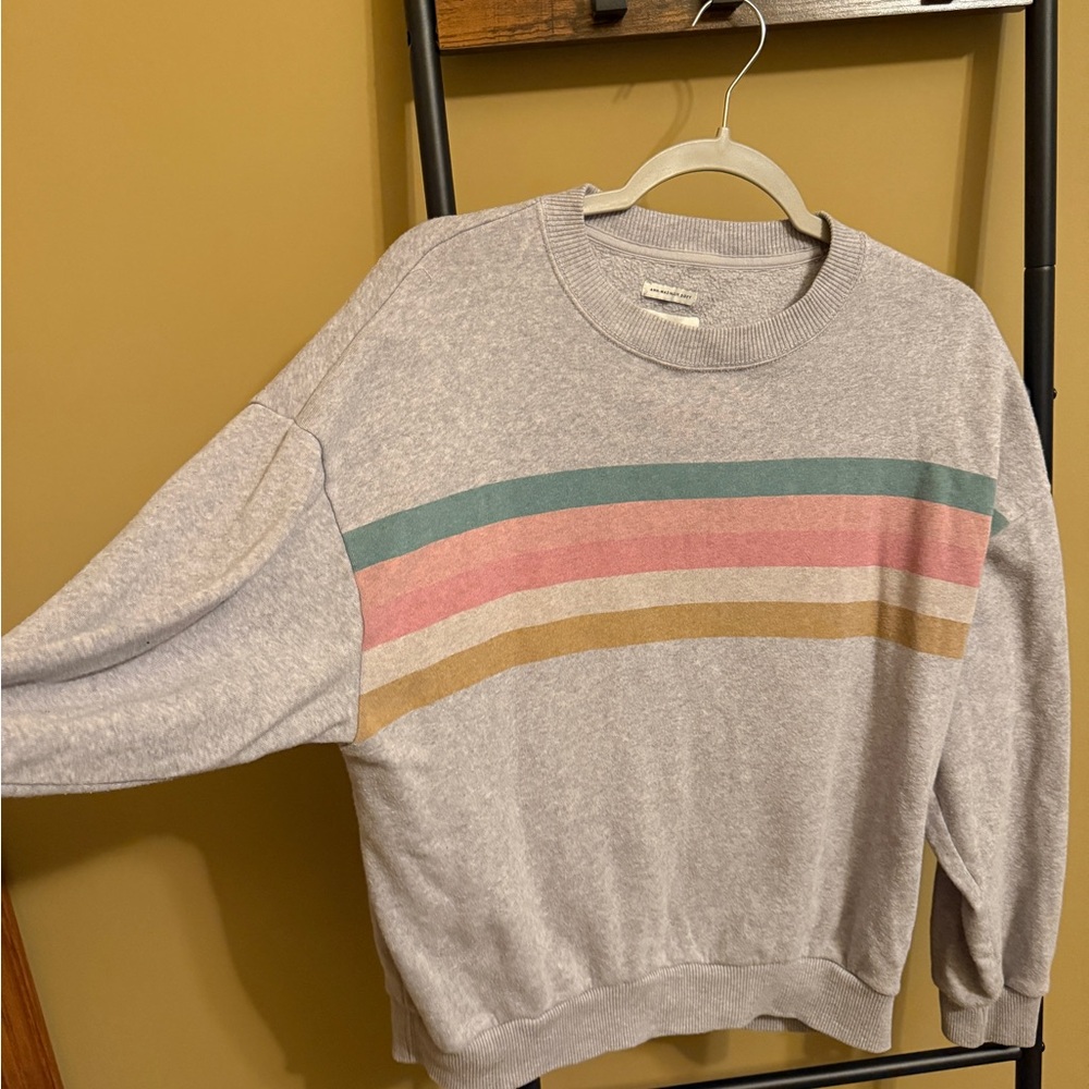 American Eagle Outfitters Soft Gray Sweatshirt
